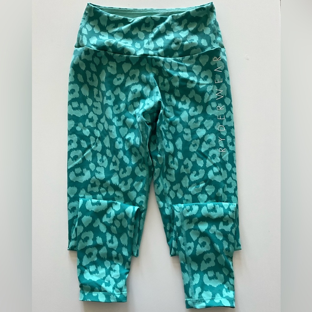 Ryderwear Scrunch Butt Leggings